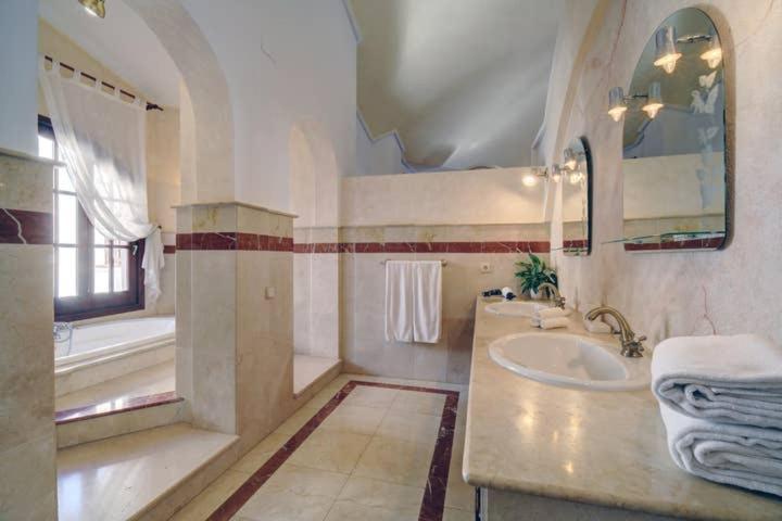 Villa Lampara En La Colina Benahavís Exteriér fotografie